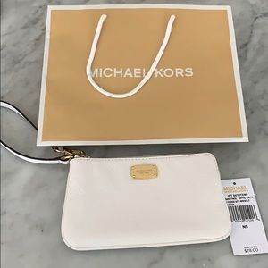 BRAND NEW Michael Kors leather wristlet/wallet